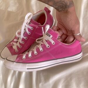 HOT pink Converse(like new)